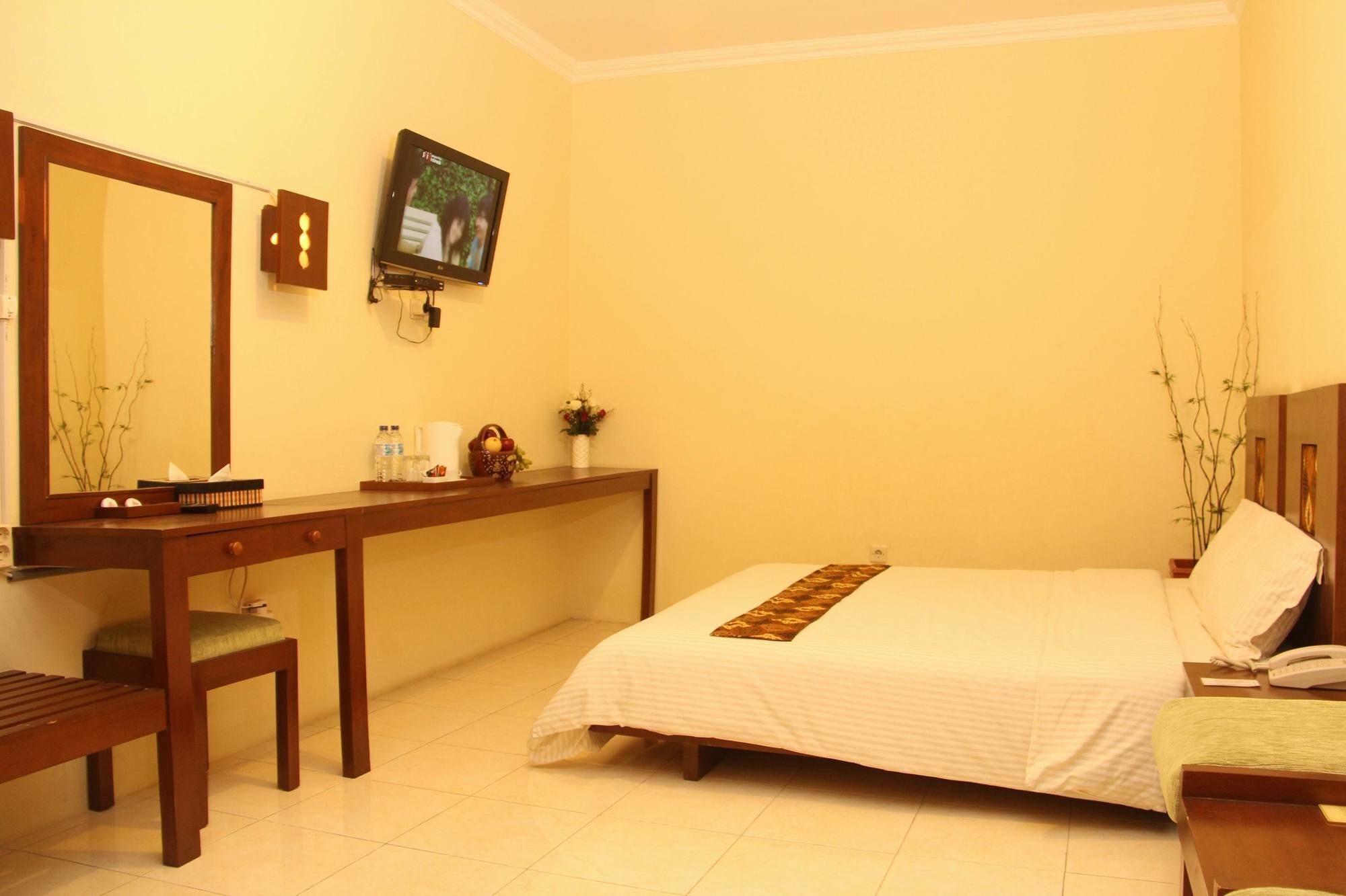 Sagan Huis Hotel Yogyakarta Exterior foto